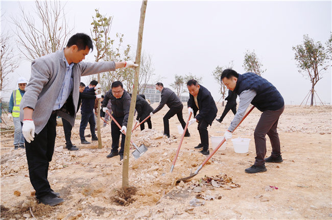 2023年3月13日，中馬合資公司組織開展2023年義務(wù)植樹活動(dòng)